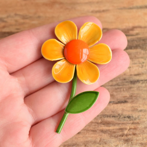 Yellow Daisy Flower Brooch